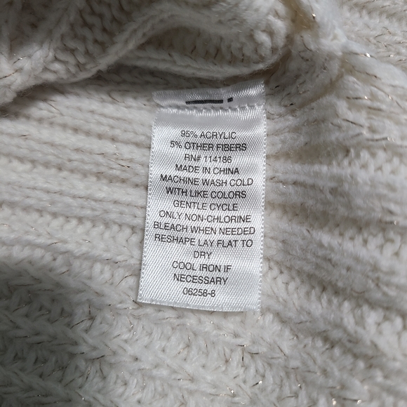 a.n.a White and Gold Sweater XS - Picture 4 of 6